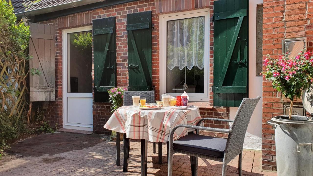 Fewo-Butze 2 Mit Terrasse Dornumersiel Luaran gambar